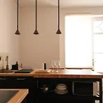 Chic Urban Retreat City Center