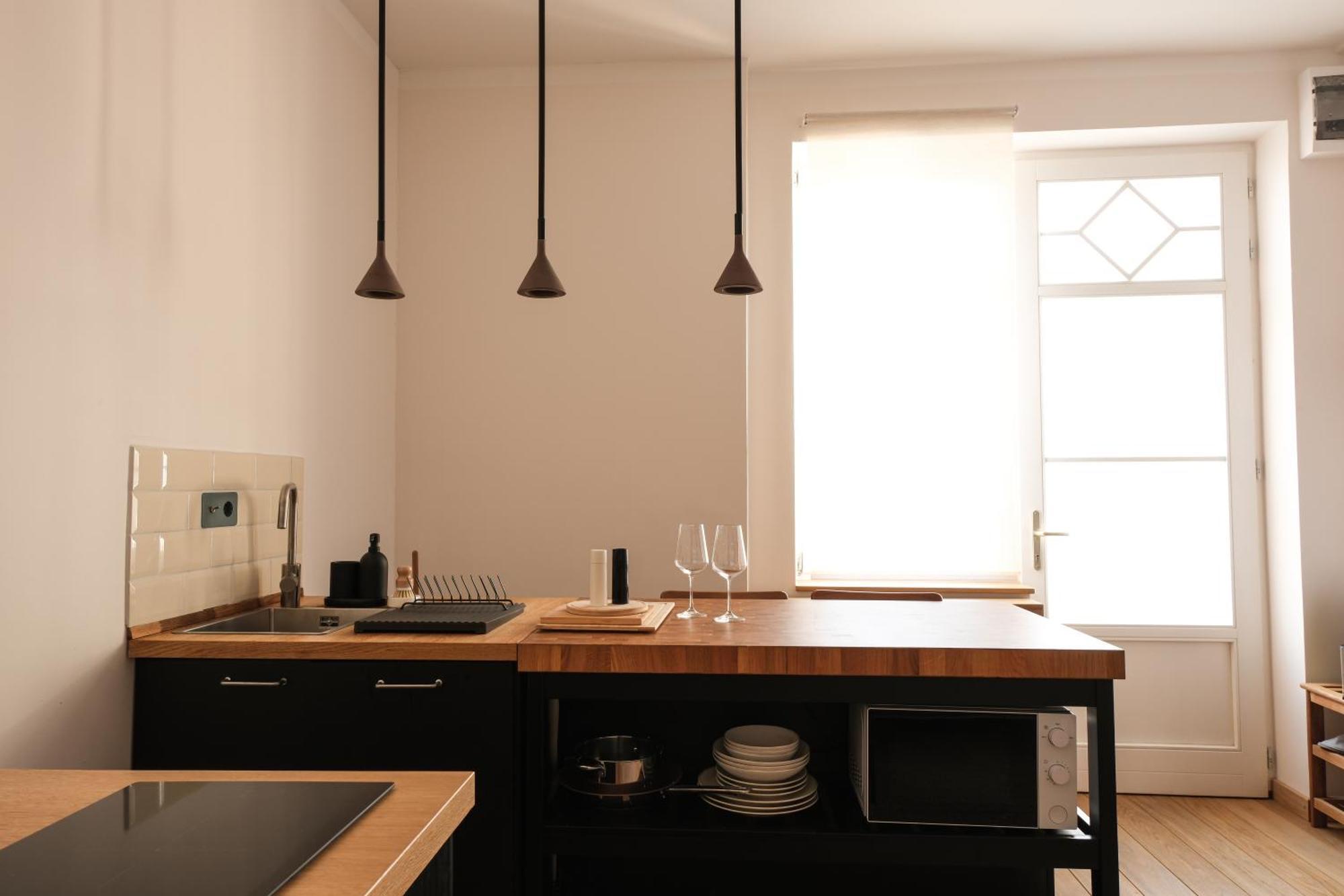 Apartment Chic Urban Retreat City Center Budapest